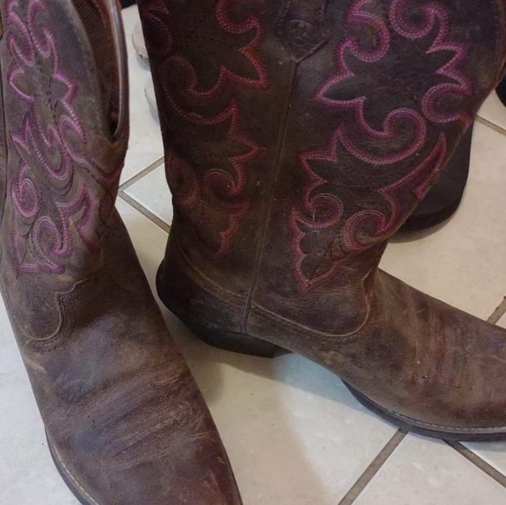 Women cowboy boots